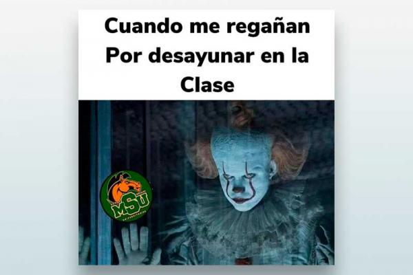 Cuando me regañan por desayunar en la clase